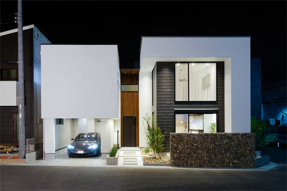 Garage House In 久喜 埼玉県の注文住宅 デザイナーズハウスの設計は一級建築士事務所ビー エル ビルド 川越市 さいたま市